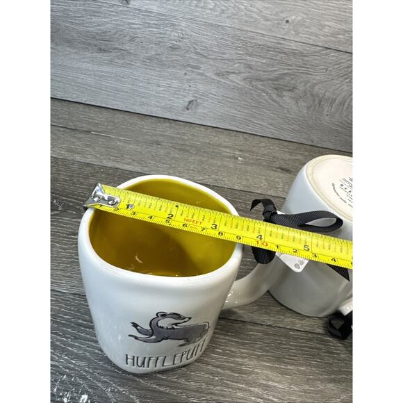 Rae Dunn Harry Potter HUFFLEPUFF Hogwarts House 16oz Ceramic Coffee Mug - Picture 9 of 9